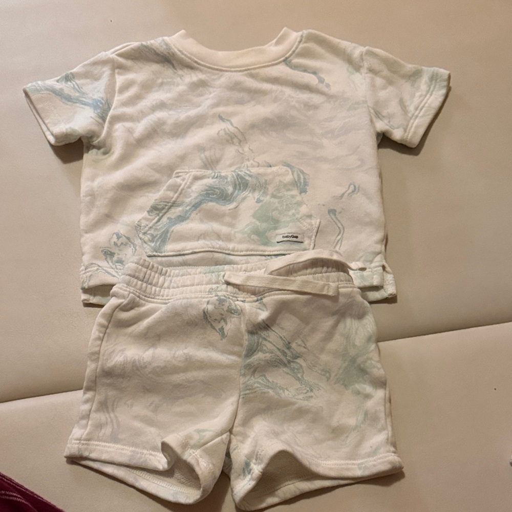 Baby Gap Wave Ocean Shirt and Shorts Set 6-12m